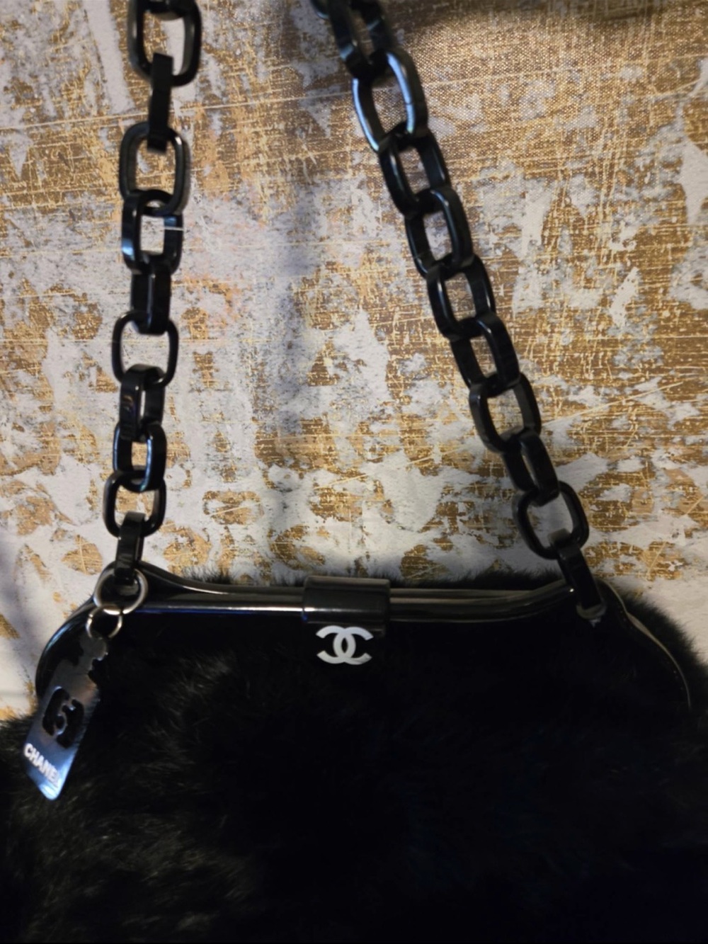 Unbranded Black real Fur & Patent Leather Shoulder Bag with Chain Strap - Picture 10 of 15
